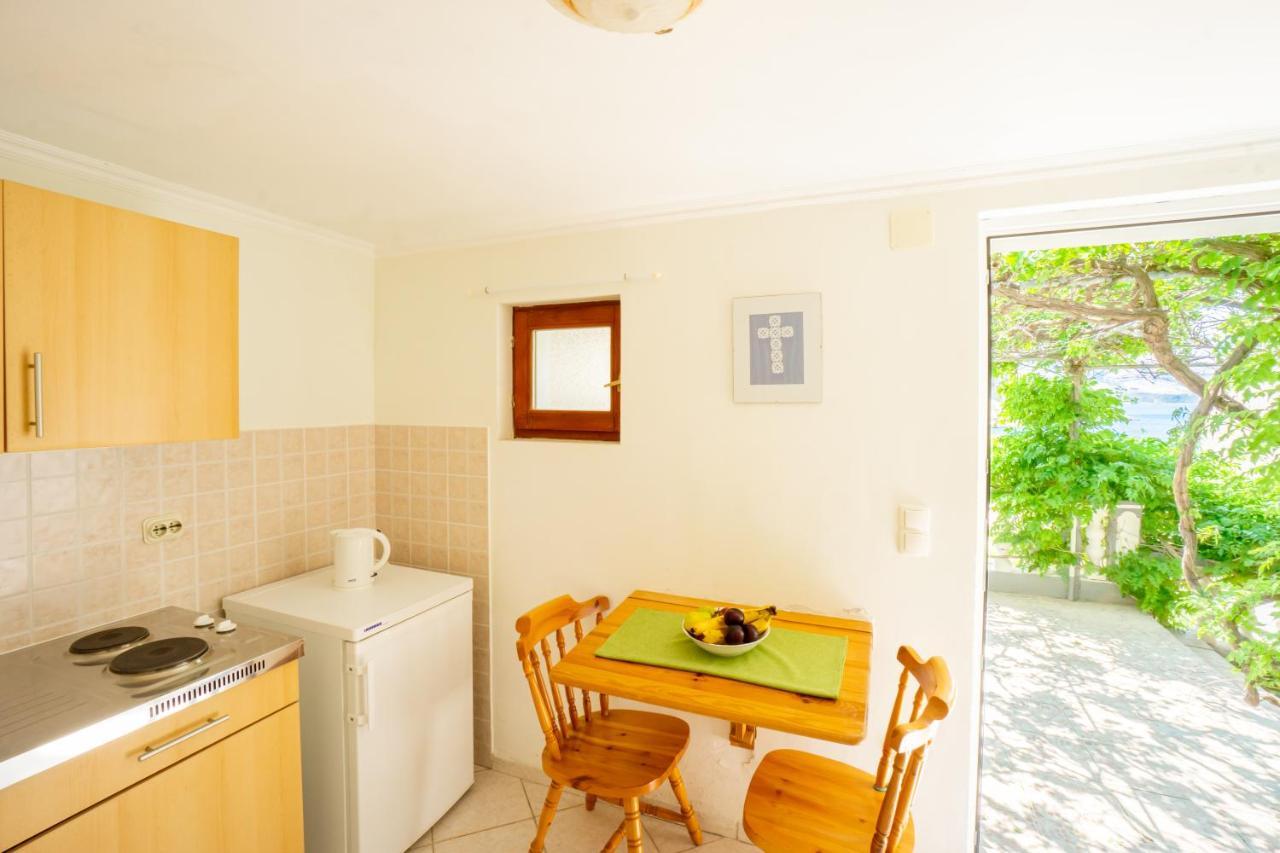 Apartment Coral メタイナ エクステリア 写真